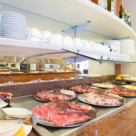 Venezia 4* マルチェージネ