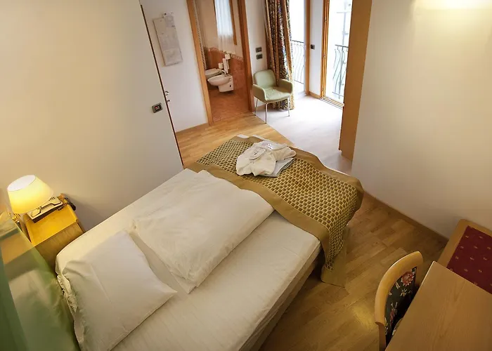 Venezia 4* Malcesine