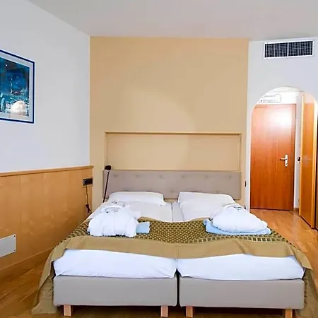 Venezia 4* Malcesine